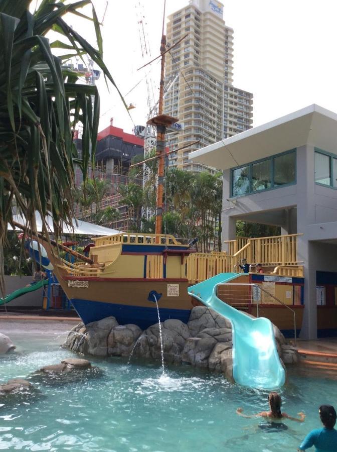 Crown Towers Resort Private Apartments Gold Coast Dış mekan fotoğraf